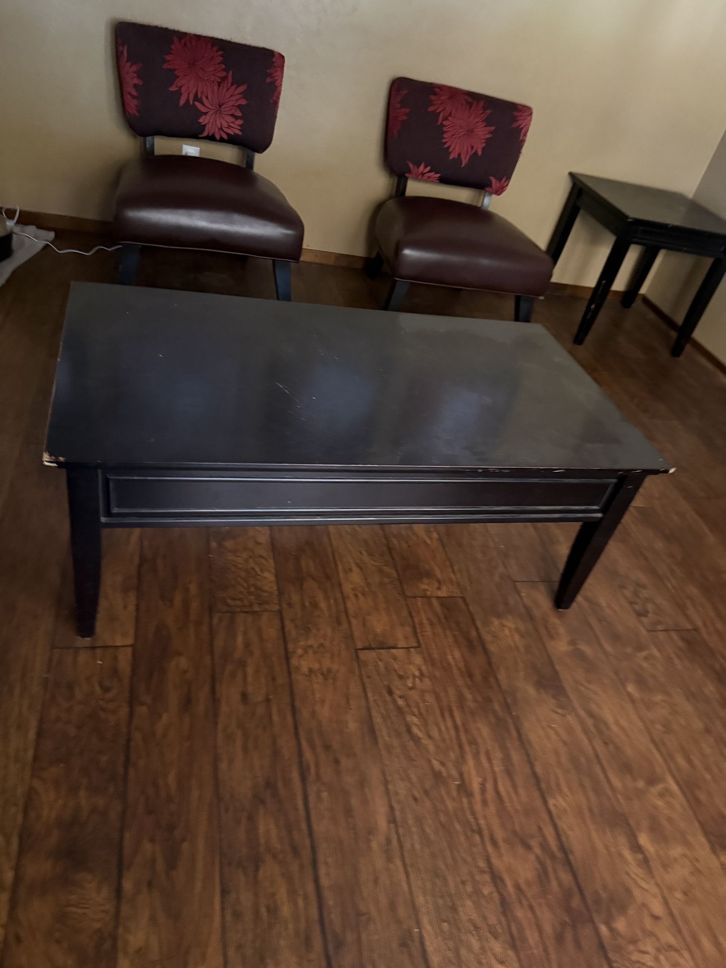 Coffee Table, 2 Side Tables, And Entryway Table