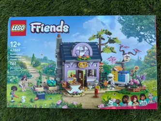 LEGO Friends Beekeepers' House and Flower Garden 42669 - NEW
