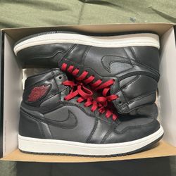 Retro Jordan 1 ‘Black Satin Gym Red’