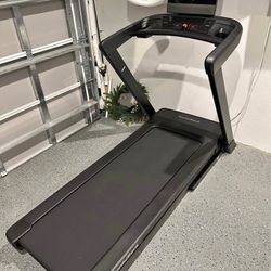 NordicTrack-1250 Treadmill-Like New