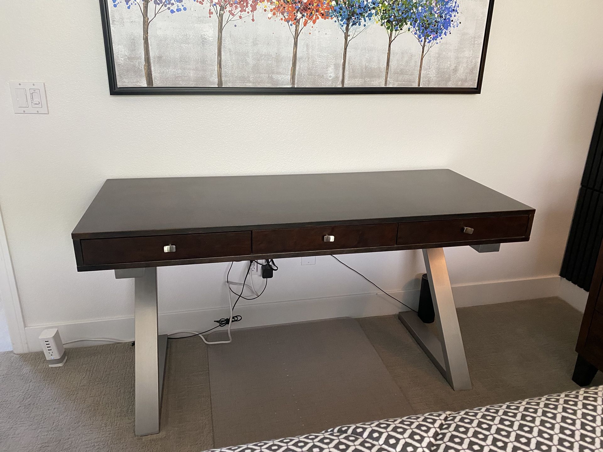 Contemporary Desk And Chair