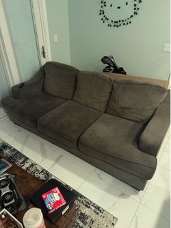 Couch (84”x36”)
