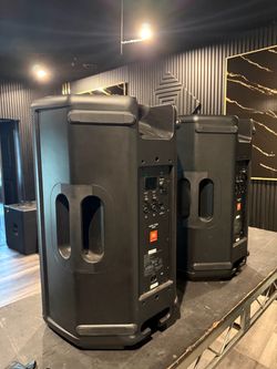 JBL EON 715 Series Powered Speakers (Pair)