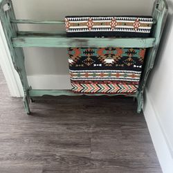 Wooden Quilt Rack 