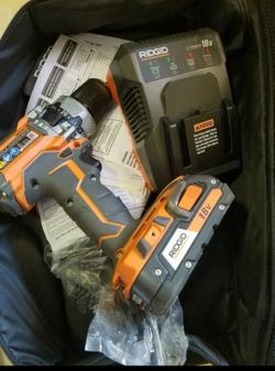 RIDGID 18 VOLT GEN5X LITHIUM 1/2" CORDLESS HAMMER DRILL KIT