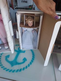 3  Shirley Temple Dolls