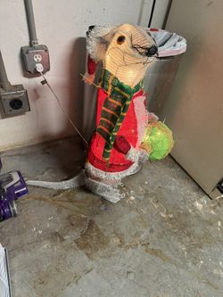 Outdoor Christmas decor Weasel 