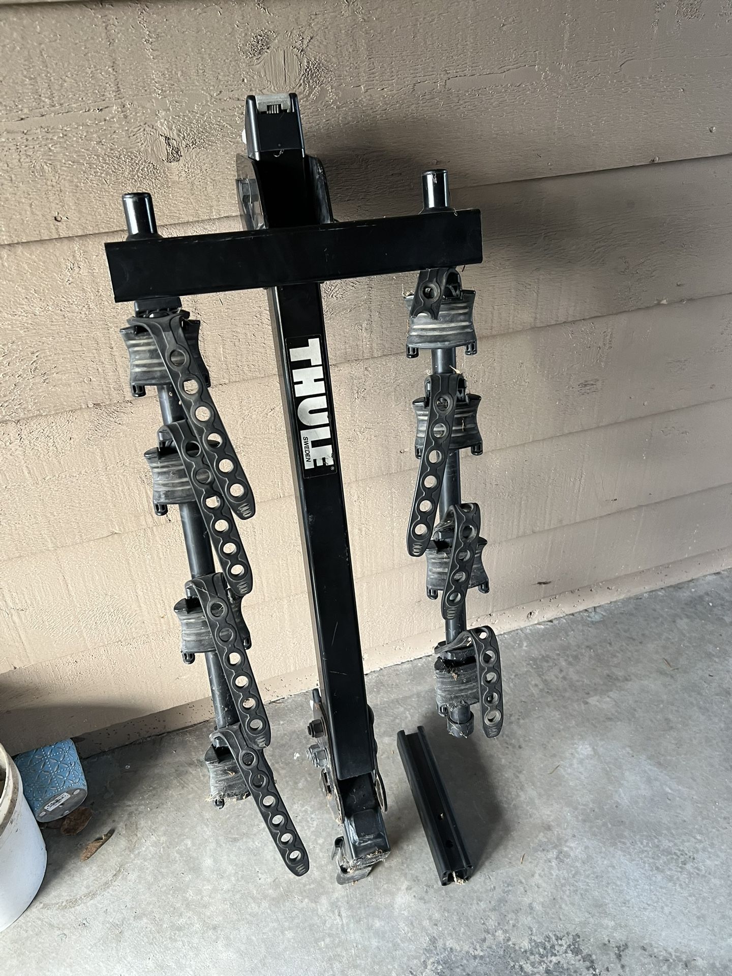 Thule 934PRO 4-Bike Hitch