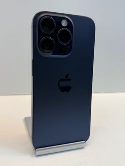 Apple iPhone 15 PRO 128gb. ( Unlocked Phone )