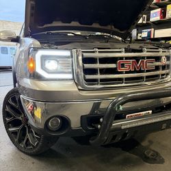 Car Led Headlights Kit Model H11 9006 9005 H1 H4 H7 H13 9007 $30 COMPLETE KIT 2 BULBS for: Headlights, Low beam, High beam, DRL or Foglights *And fr
