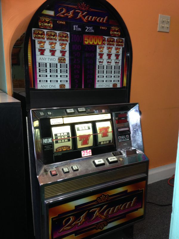 SLOT MACHINE full size Bally Arcade Game for Sale in Tampa, FL - OfferUp