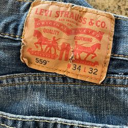 Men’s Levi’s 559 Style 34 Waist 32 Length