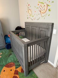 Baby crib