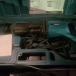 Makita. Sawzall JR000VT