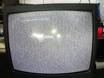 20” old school magnavox tv