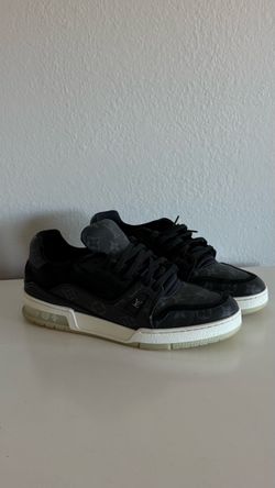 Louie Vuitton Sneakers