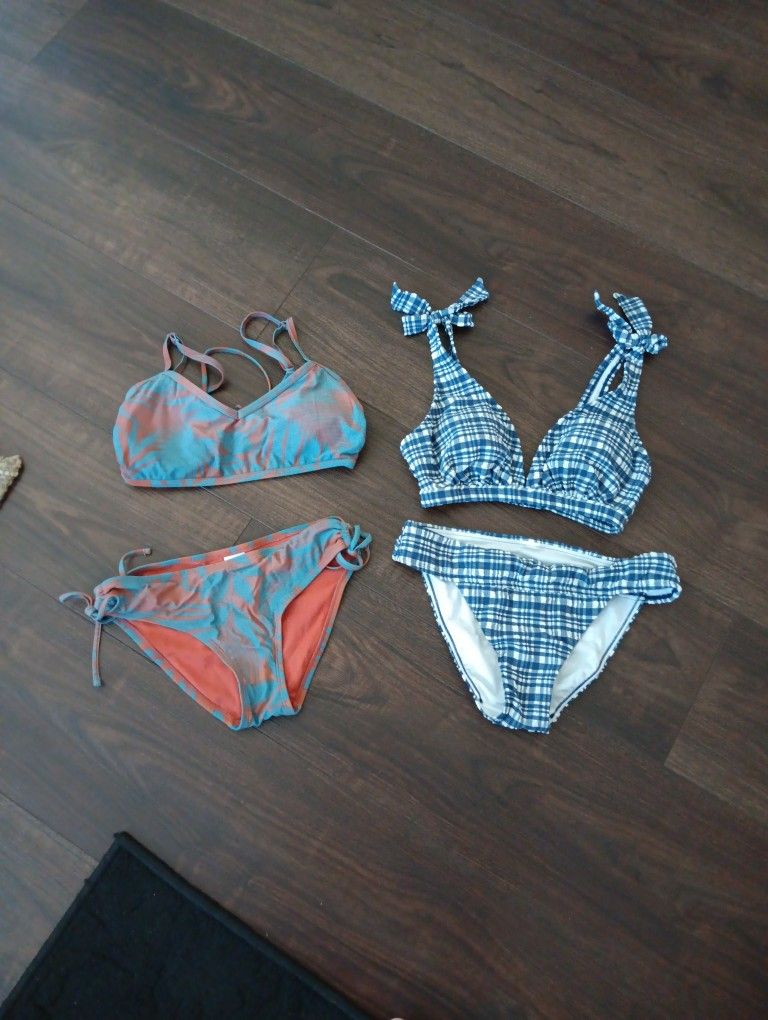 2 BIKINIS SWIM SUITS π $10