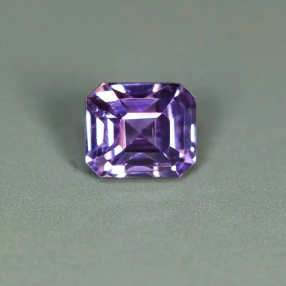 AIGS Certified 1.07Ct Natural Sri Lankan Unheated Sapphire