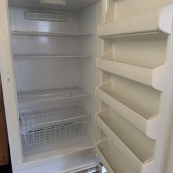 KENMORE FREEZER 