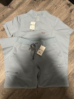 Figs- NWT Women’s Xs/sm