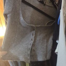 ‼️EVERYTHING MUST GO!! A GREAT DEAL ON A HUGE CLOTHING HAUL‼️