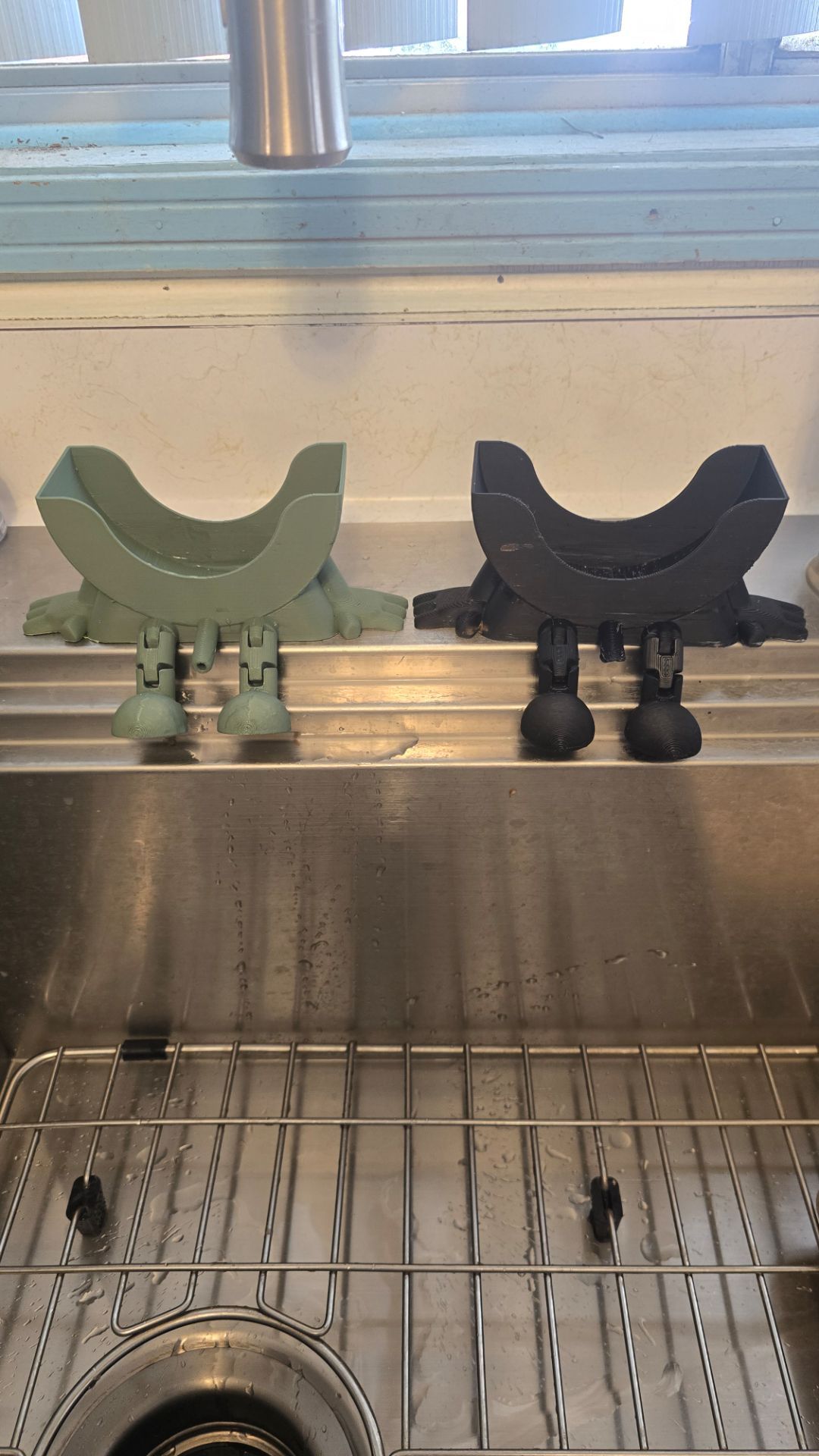 Scrubdaddy holder