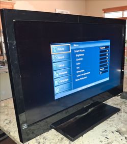 32" LCD Flat TV