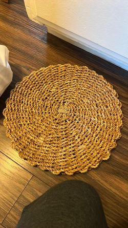 4 Round Woven Seagrass Area Rug