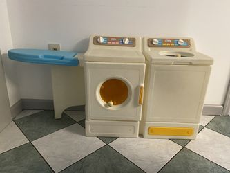 Little Tikes Vintage Washing Machine, Dryer with Attached Ironing Board