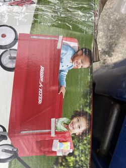 Radio Flyer Red Wagon