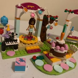 LEGO Friends Birthday Party (set 41110)