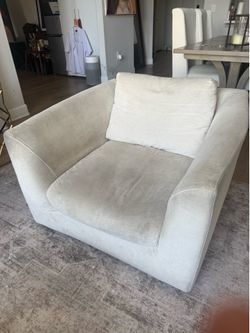Modern Cream Accent Chair / Oversized Lounge Chair – Soft Fabric