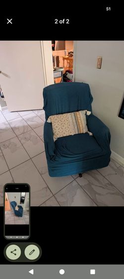 Rocking chair (FREE)