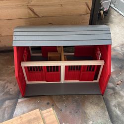 Wood Horse Barn Great Condition