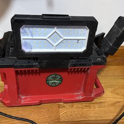 Milwaukee Lumens LED Light with Built-In Charger