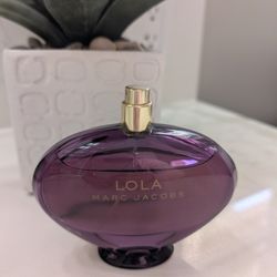Lola by Marc Jacobs