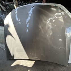 2019 Mercedes C class hood