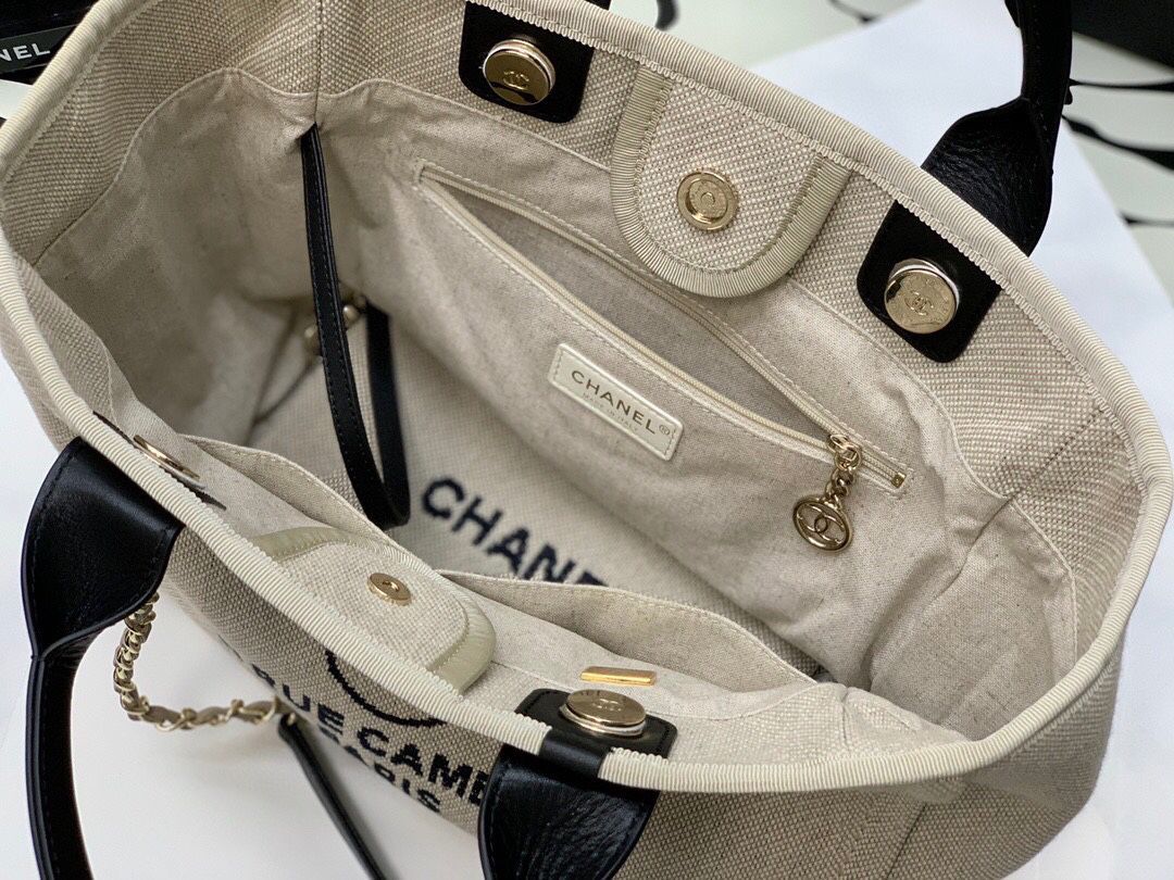 Chanel Bag for Sale in San Jose, CA - OfferUp