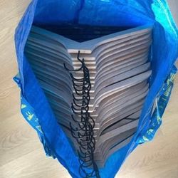 Wooden Hangers (90 count)