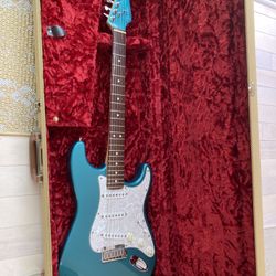 1995 Fender Stratocaster W/ Matching Headstock And Tweed Case