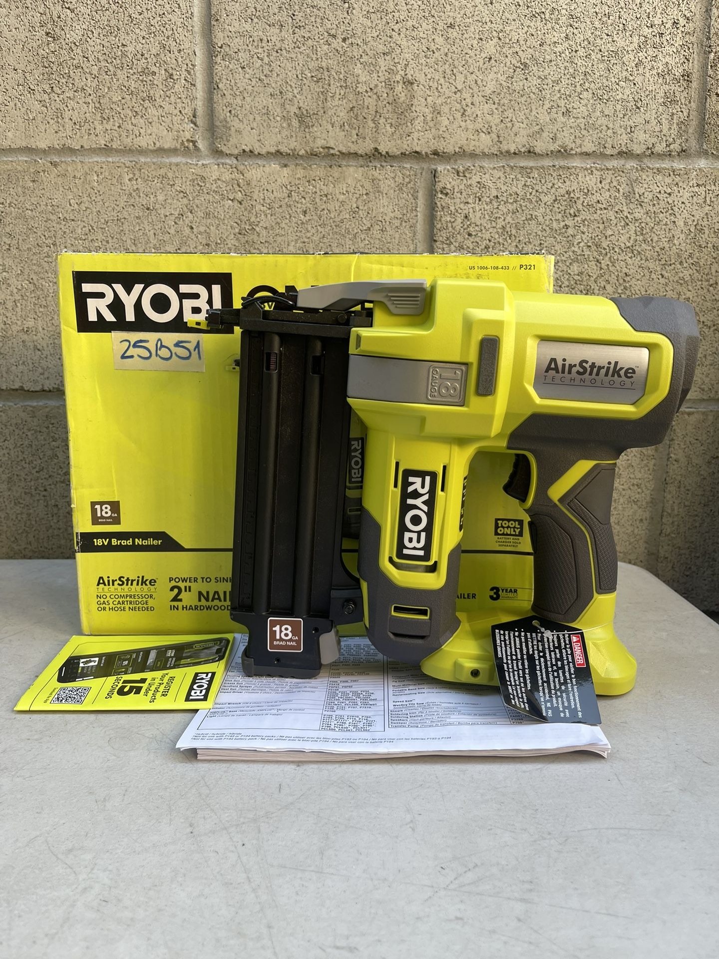RYOBI 18V 18-Gauge Brad Nailer (Tool Only)
