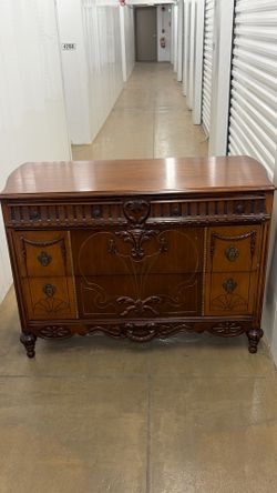 Bedroom set