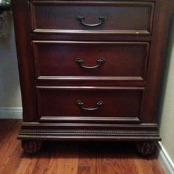 Assorted Furniture Pieces