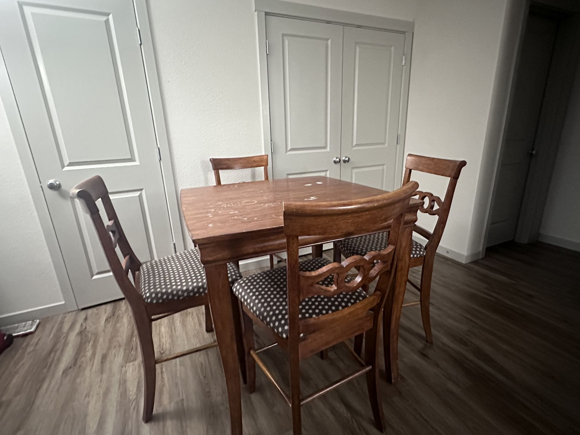 Counter height Dining Table Set Of 4