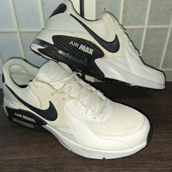 NEW Nike Air Max Excee Size 11 Men's Shoes