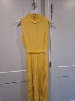 Yellow dress