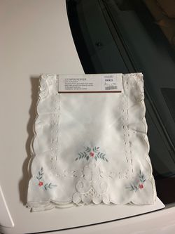 12X 16”X 36” Luxury Doily