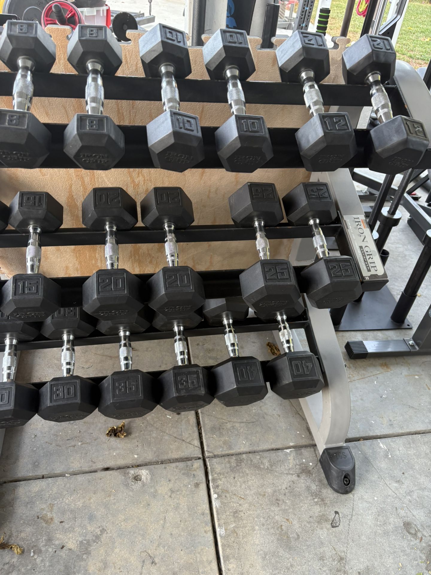 Iron grip dumbbells rack with 5-8-10-12-15-20-25-30-35- 40 hex rubber coated dumbbells