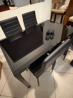 Dinning table