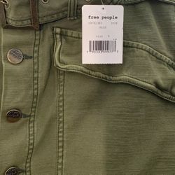 FREE PEOPLE  Size 8  short Skirt